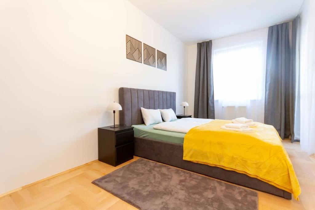 Appartement Gozsdu White Raven 3 - Terrace And Free Underground Parking à Budapest Extérieur photo