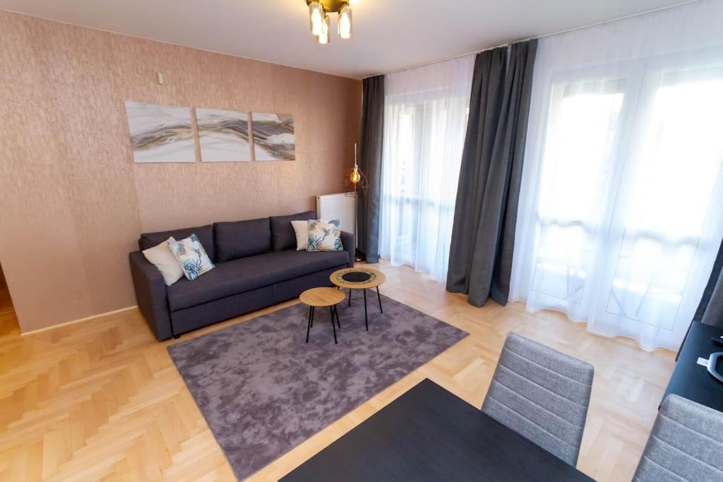 Appartement Gozsdu White Raven 3 - Terrace And Free Underground Parking à Budapest Extérieur photo