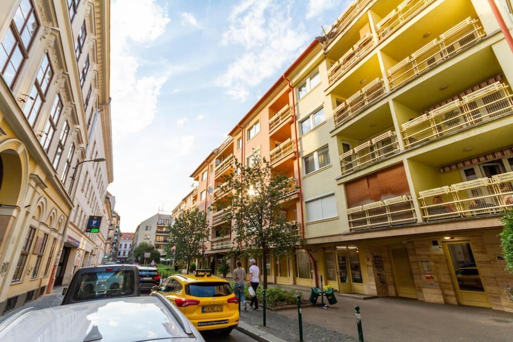 Appartement Gozsdu White Raven 3 - Terrace And Free Underground Parking à Budapest Extérieur photo